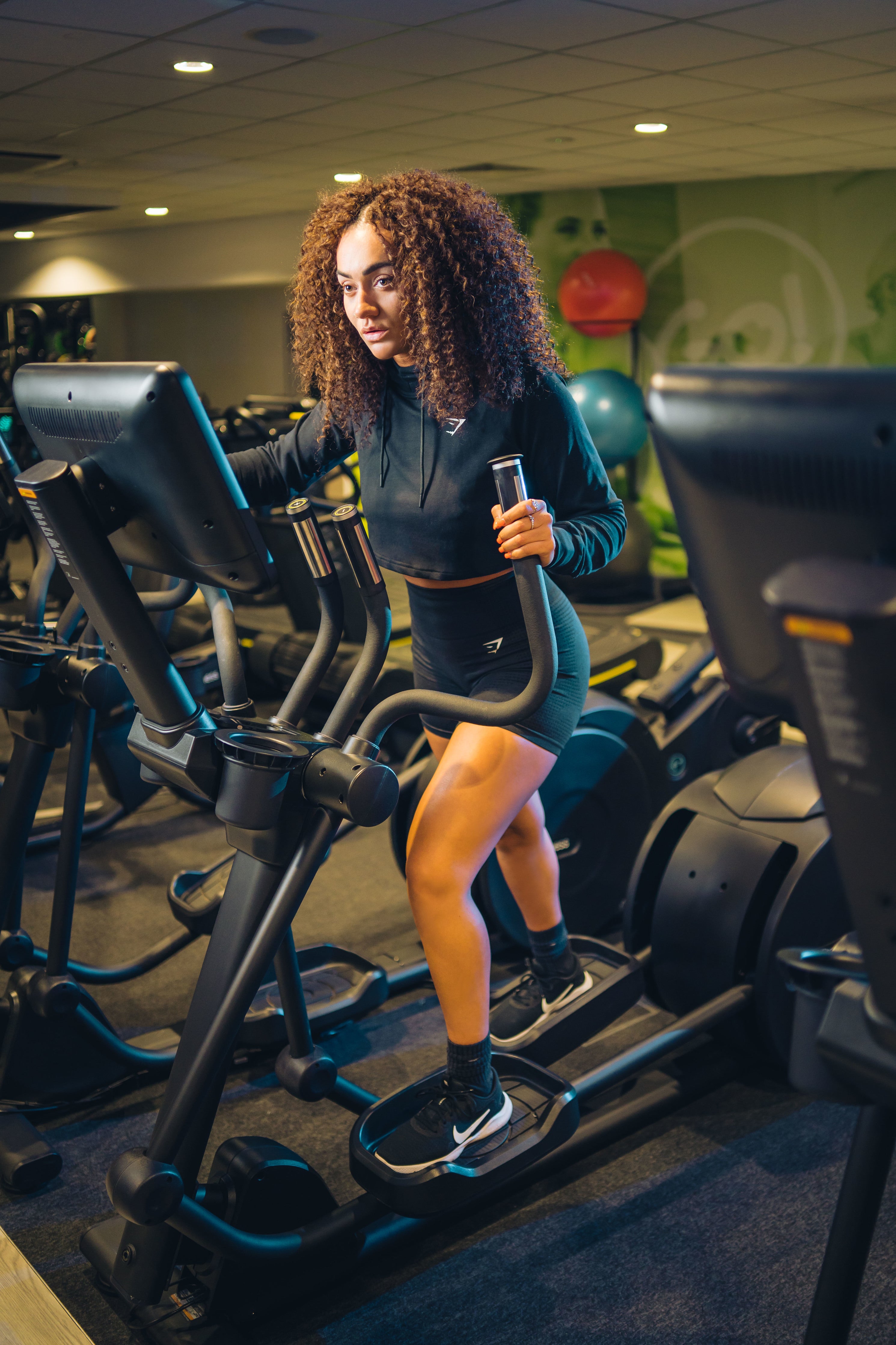 Pulse Fitness Classic Elliptical Variable Stride Cross-Trainer with 7" Tactile Key Console